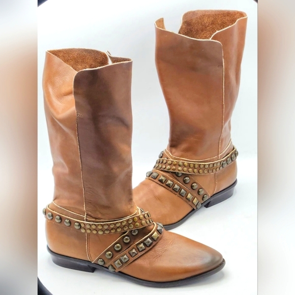Matisse Brown Cognac Fold Foldable Slip-On Studs Strap Mid-Calf Boot Size 7.5 M - Picture 16 of 16